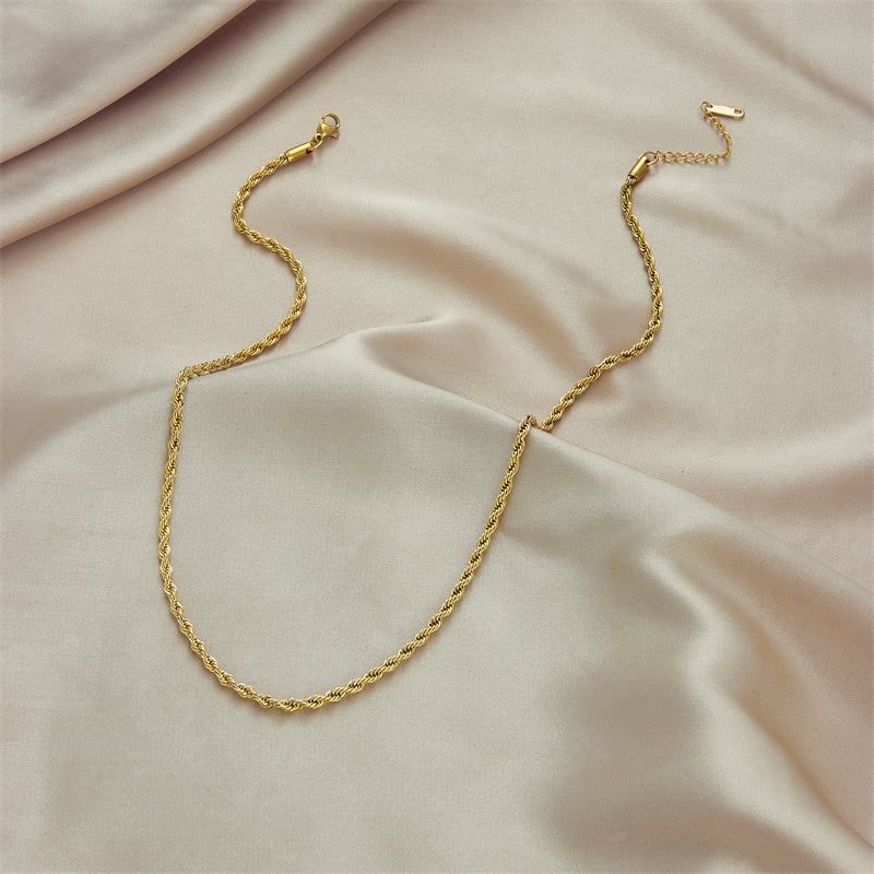 90's Classic Gold Necklace